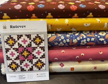 Scandiquilt-Rutevev med stoffer og mønster