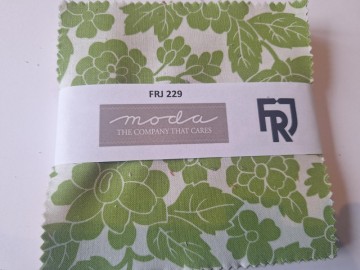 Charm pack-  Jordbær og blomster motiver