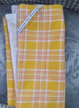 BK Bakeklede med gule og rosa ruter